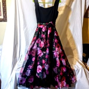 Nwot! Eliza J floral chiffon dress size 14